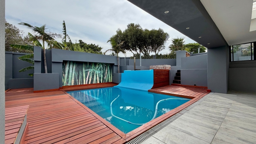 6 Bedroom Property for Sale in Fernwood Western Cape